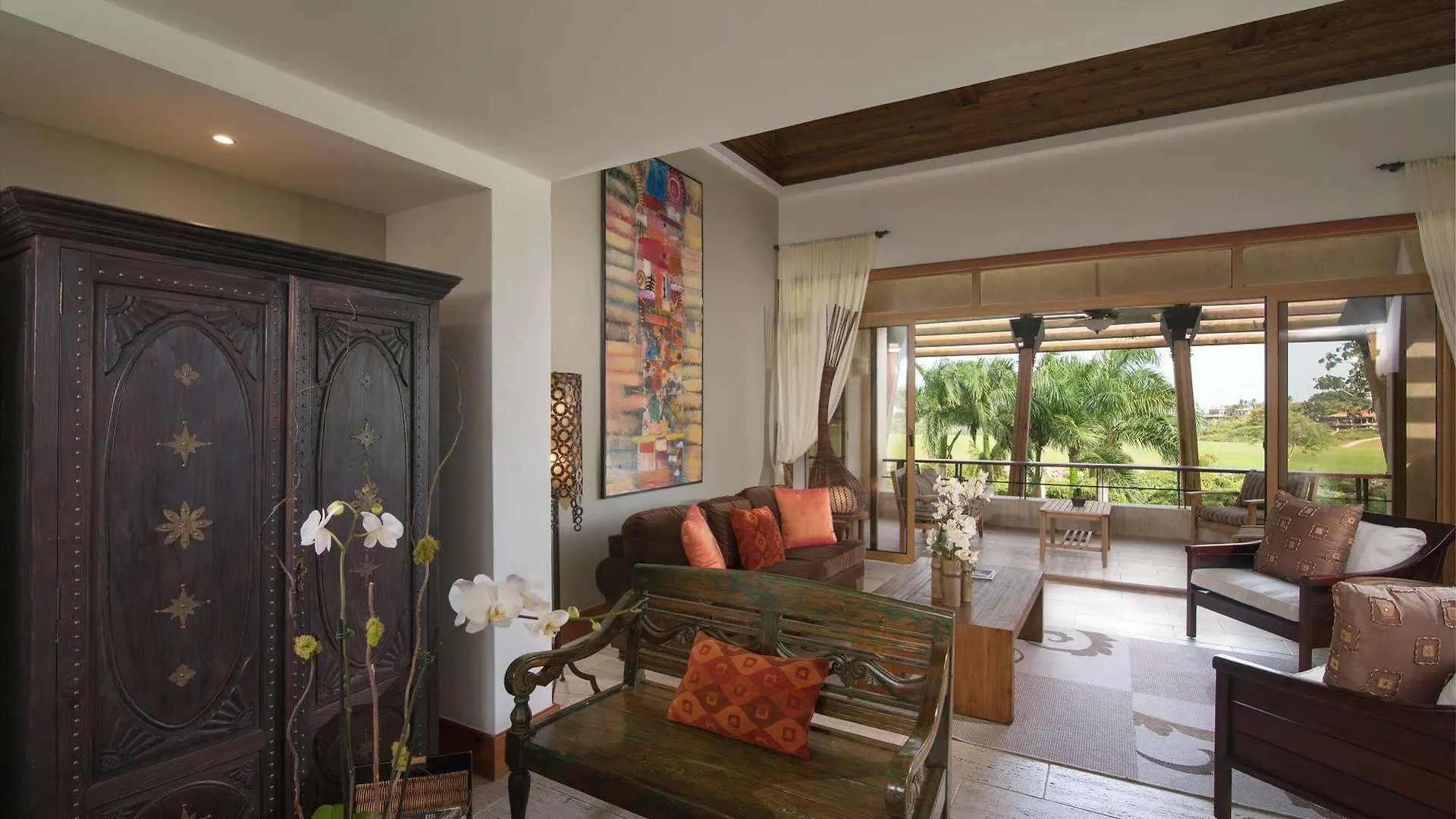 Los Altos Residences By Mint