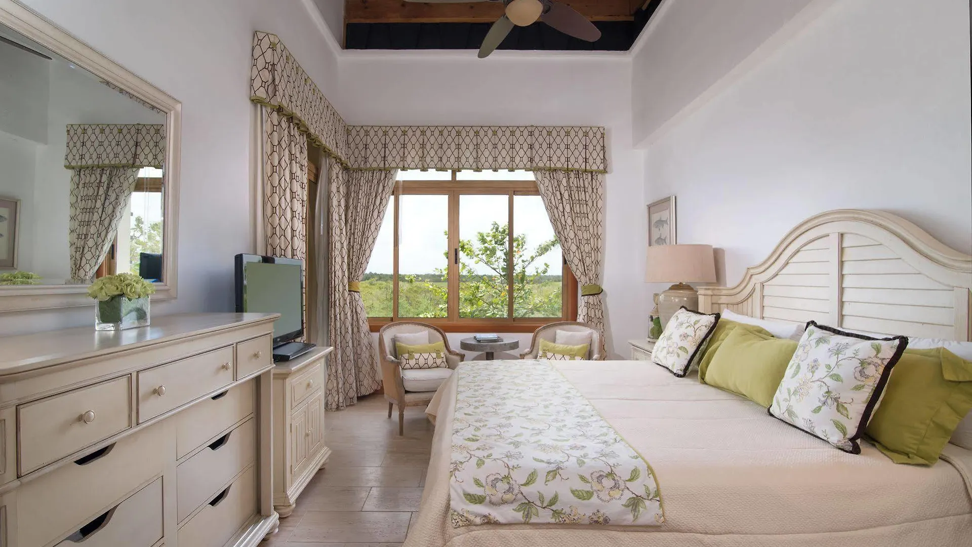 Los Altos Residences By Mint La Romana